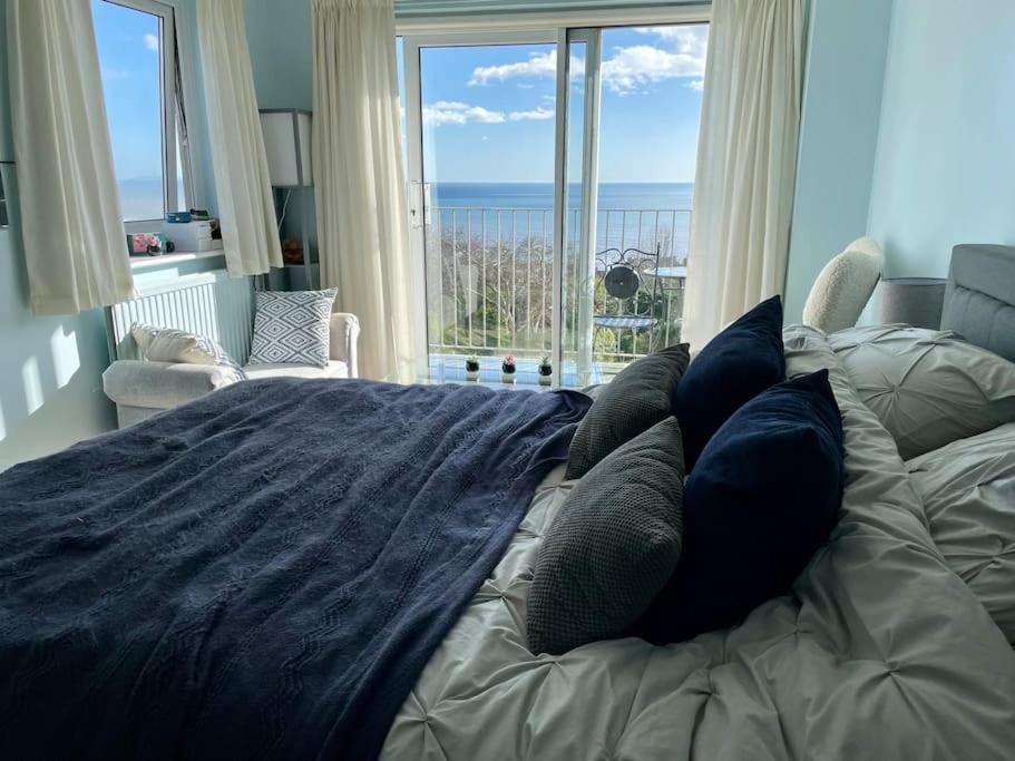 Stunning Charmouth Property With Bay Views! Ngoại thất bức ảnh