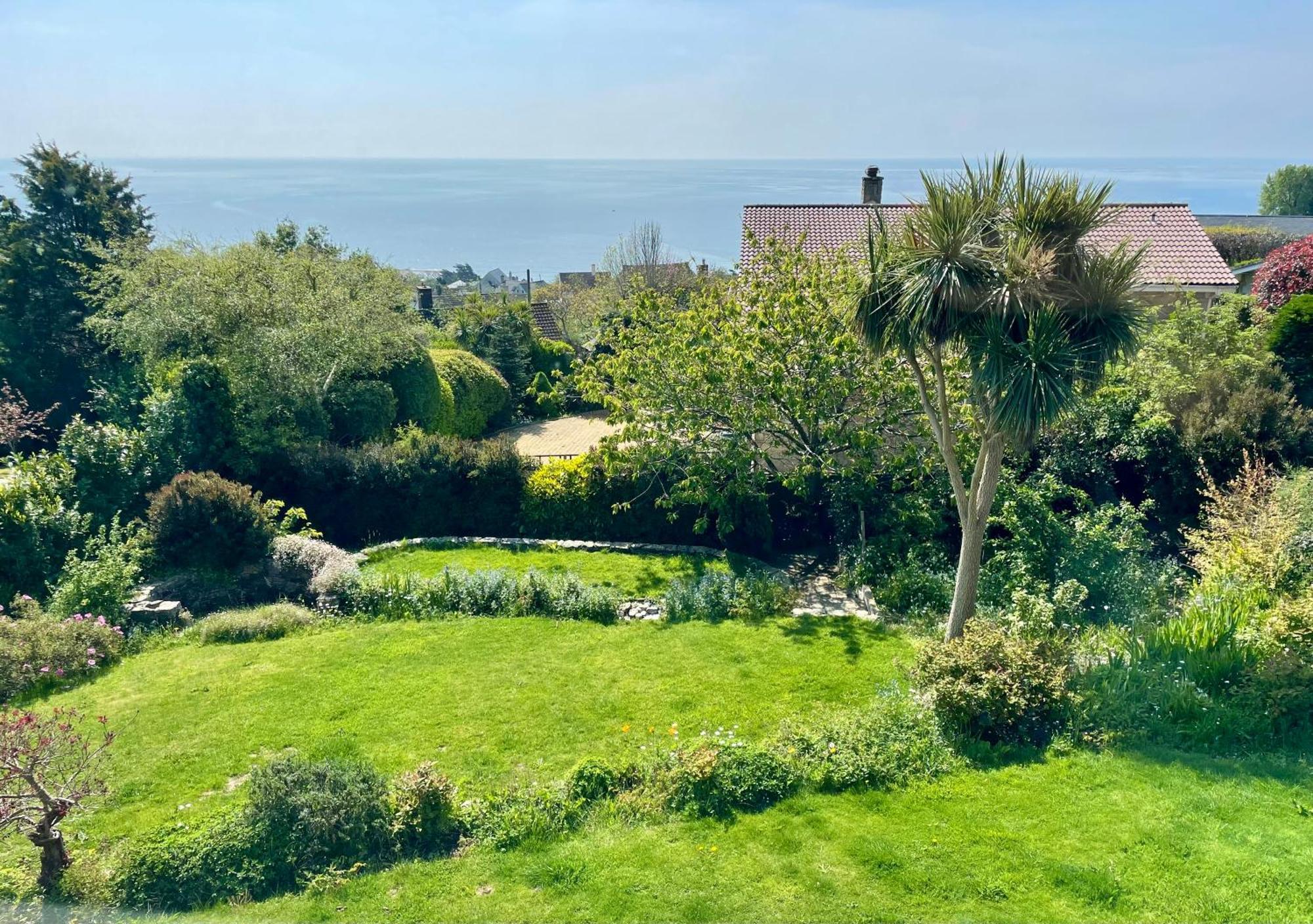 Stunning Charmouth Property With Bay Views! Ngoại thất bức ảnh