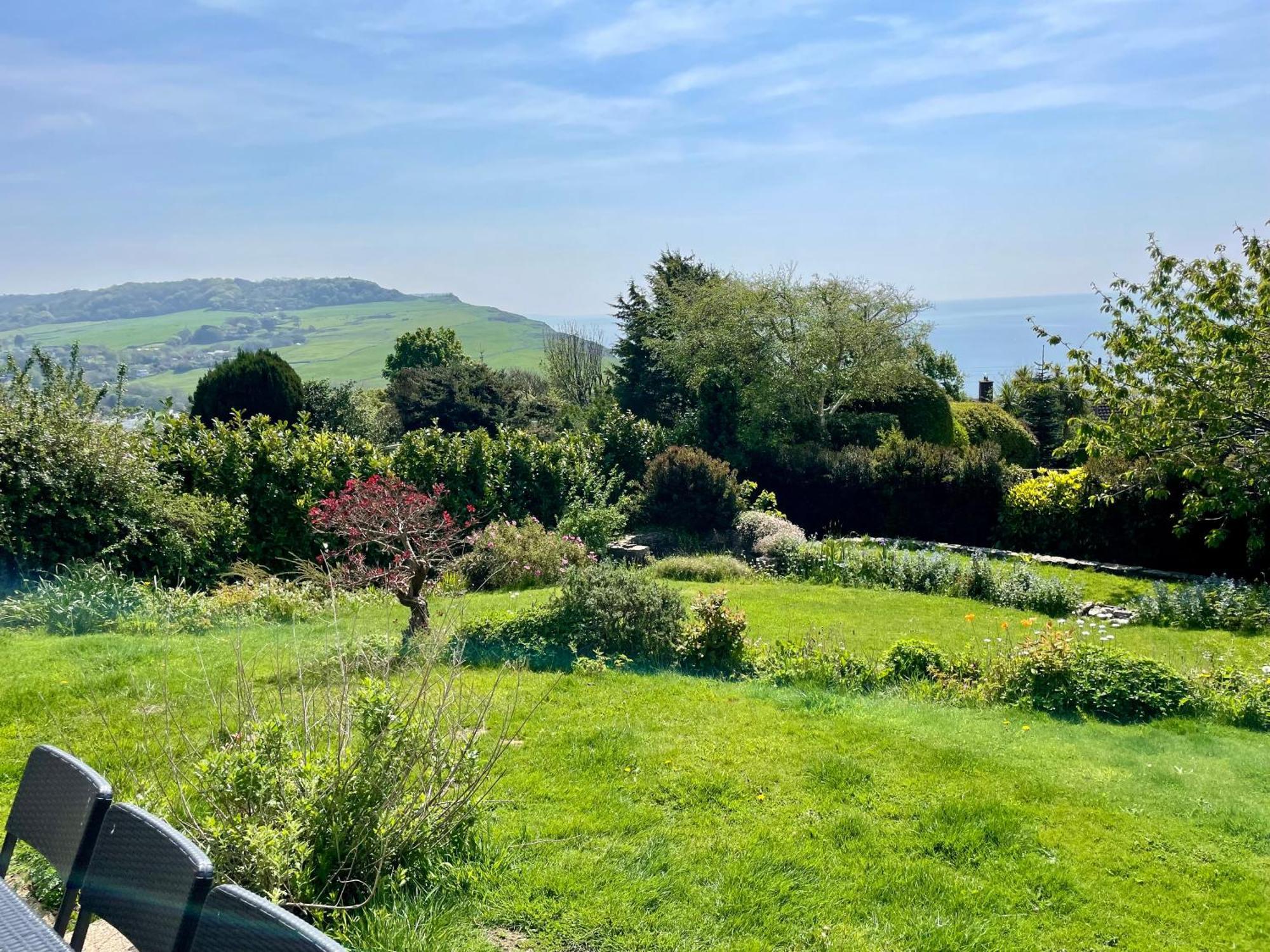 Stunning Charmouth Property With Bay Views! Ngoại thất bức ảnh