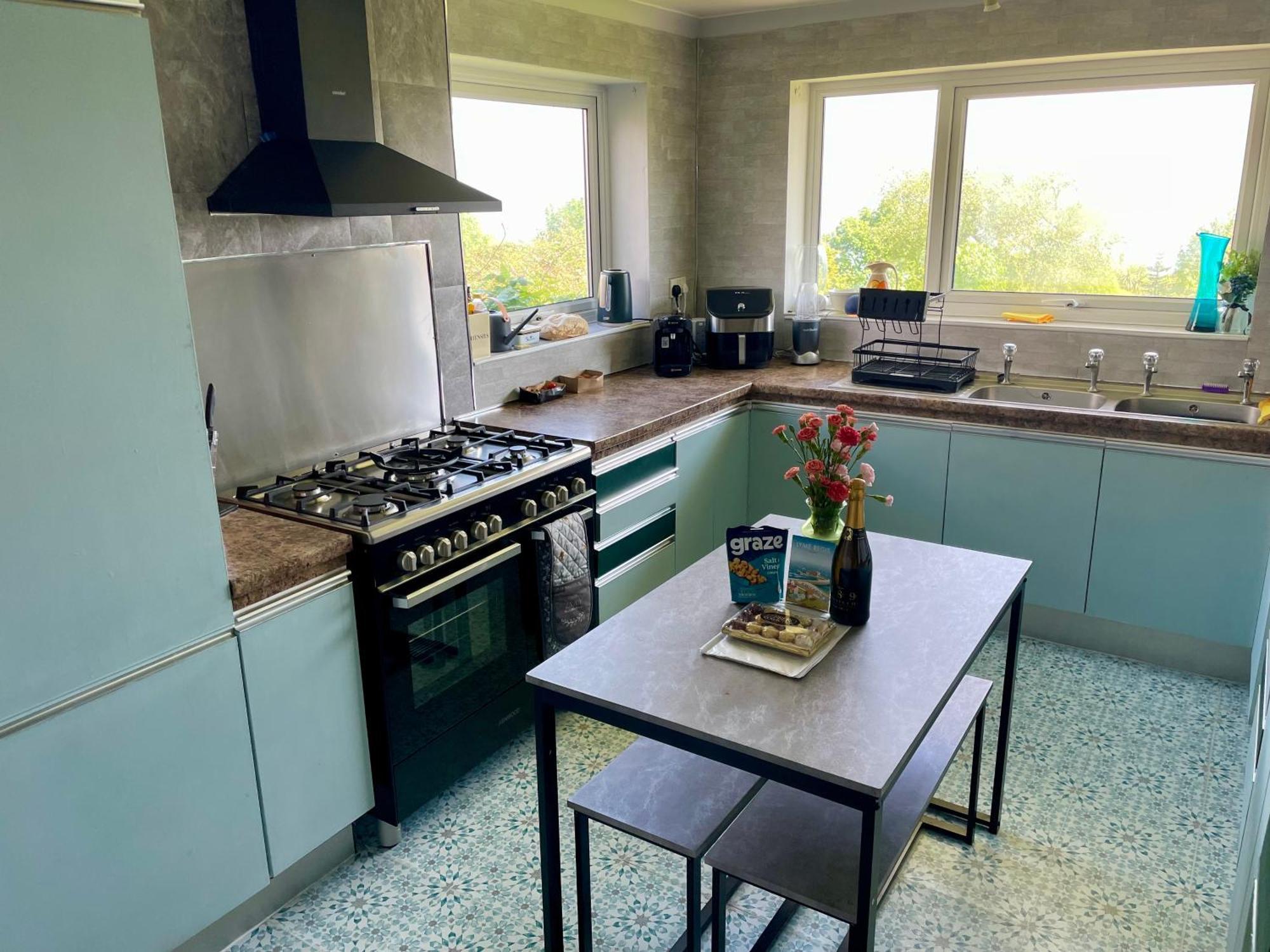 Stunning Charmouth Property With Bay Views! Ngoại thất bức ảnh